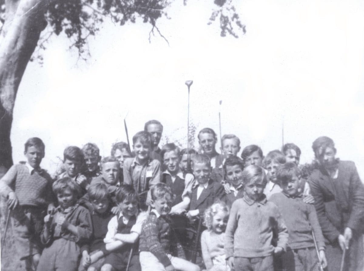 GOLF-CADDYS-e1489789381783